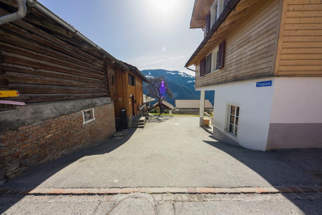 Gaestehaus Alpina In Fanas Bagian luar foto