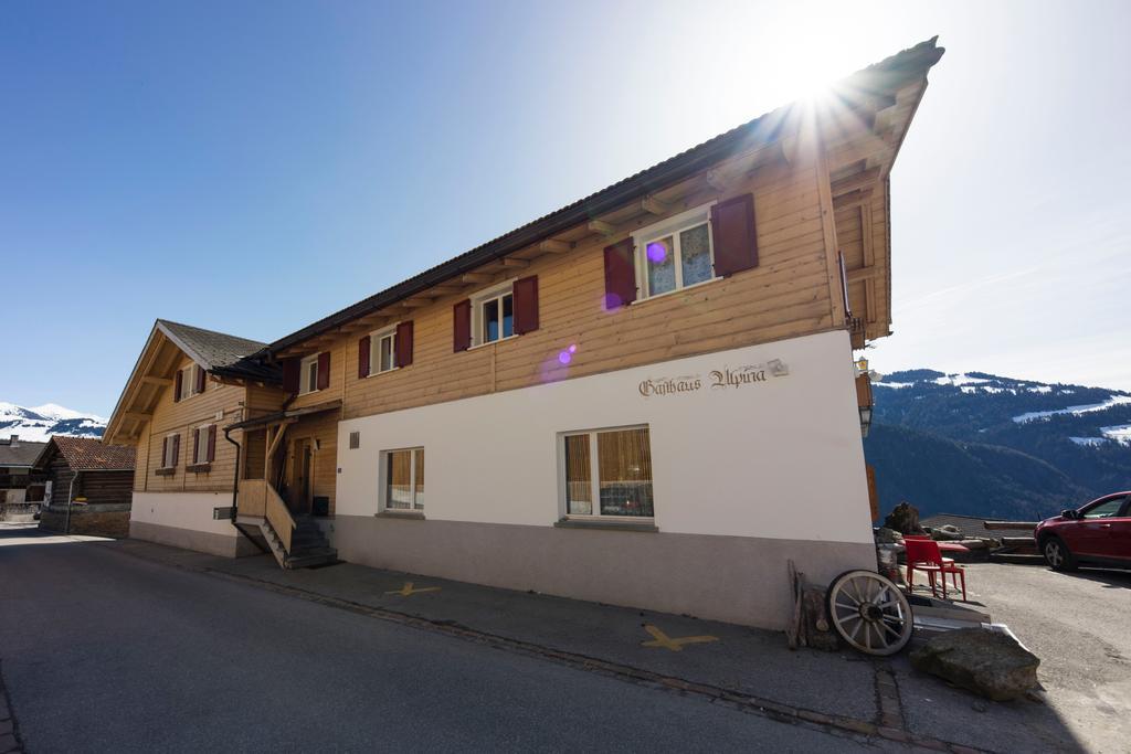 Gaestehaus Alpina In Fanas Bagian luar foto