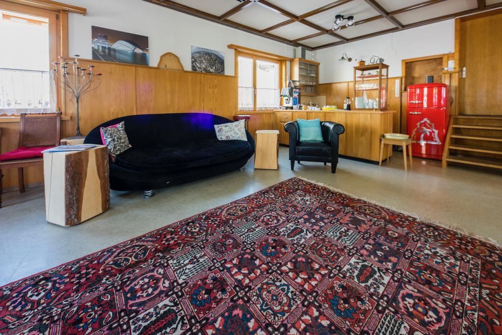 Gaestehaus Alpina In Fanas Bagian luar foto