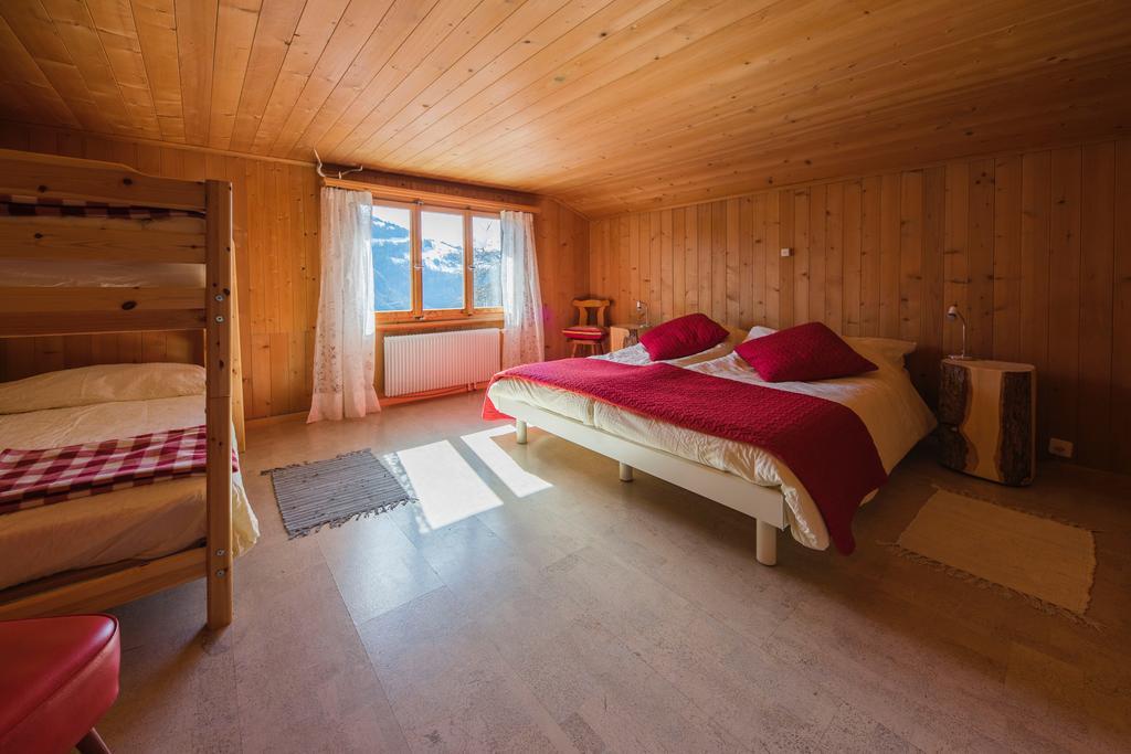 Gaestehaus Alpina In Fanas Bagian luar foto